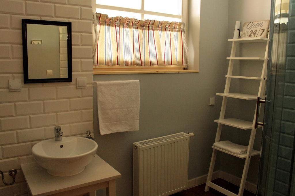 Sisters Lodge Hostel Sopot Ngoại thất bức ảnh